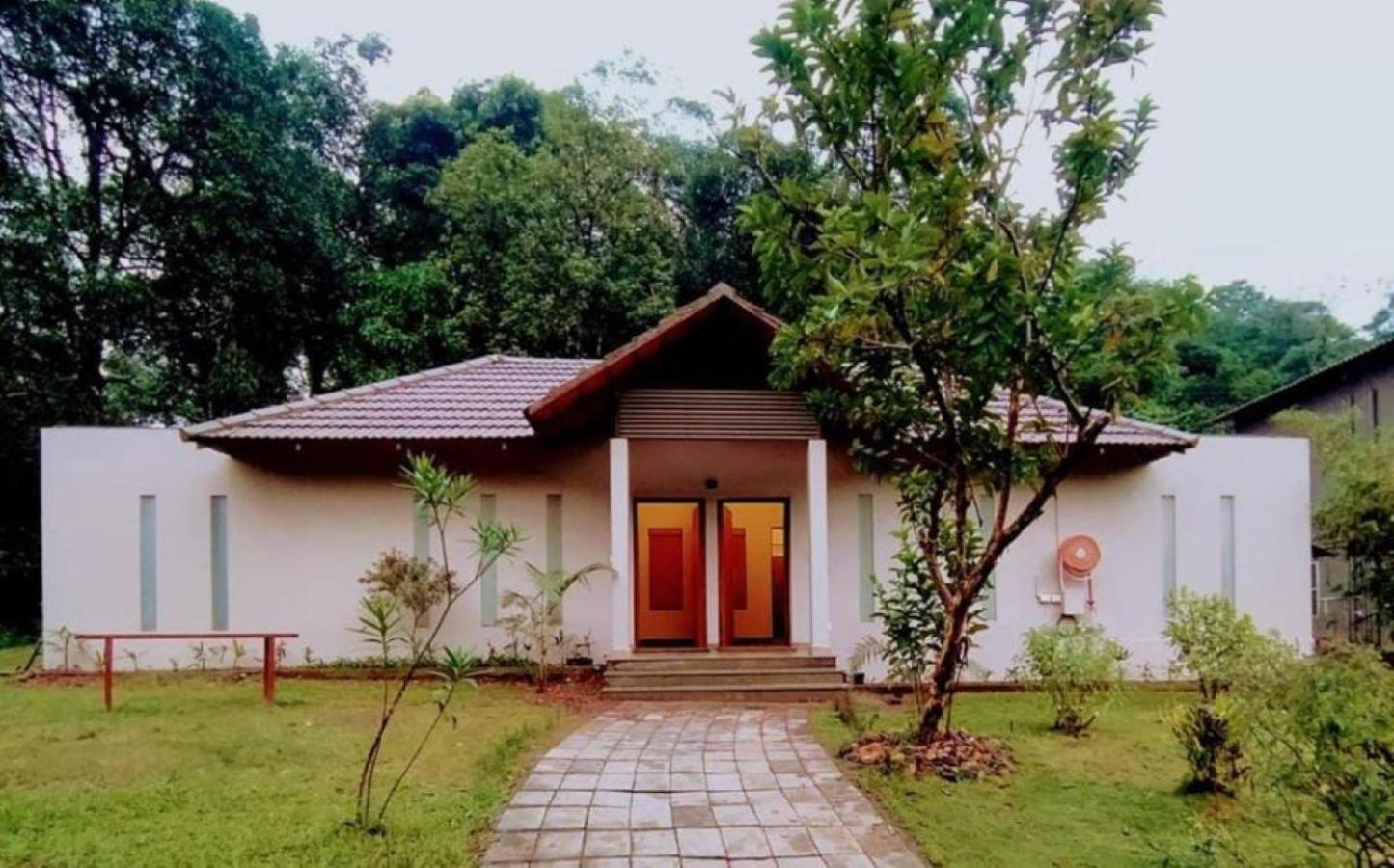 Abad Brookside Wayanad Hotell Vythiri Exteriör bild
