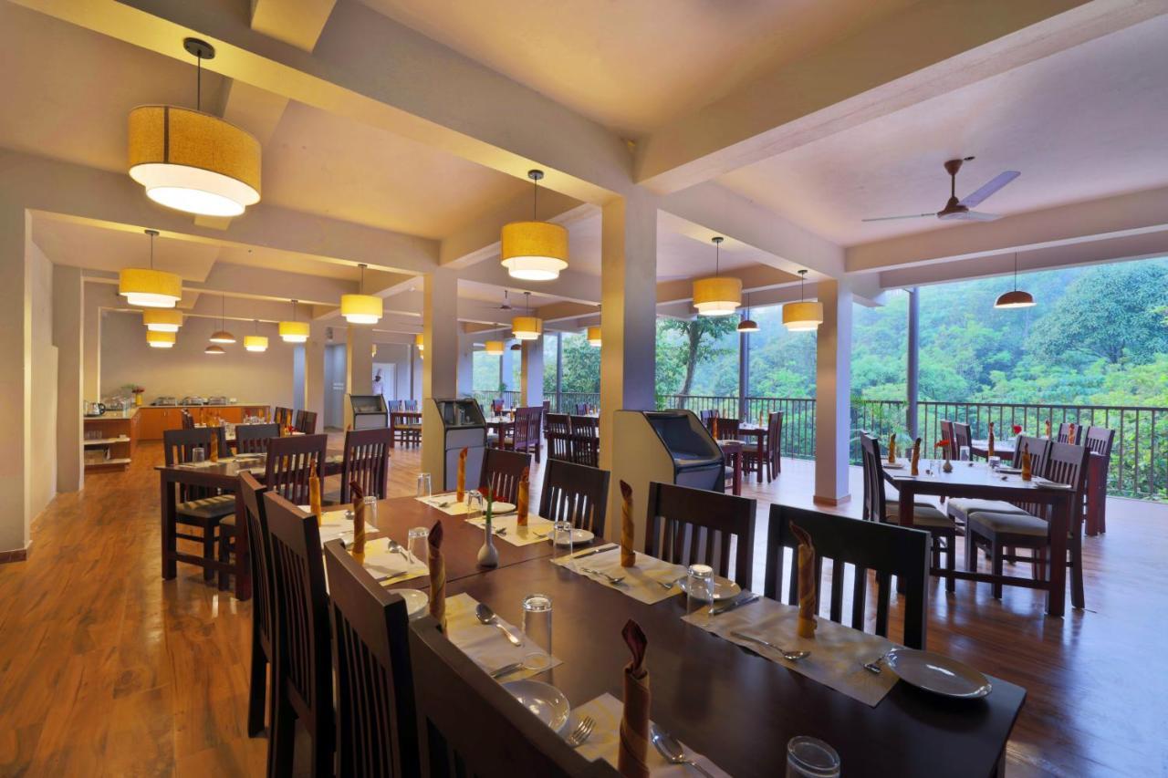 Abad Brookside Wayanad Hotell Vythiri Exteriör bild
